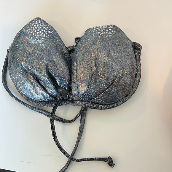 Gorgeous Metallic Bikini Top with Padding (C CUP) - Picture 2 of 5